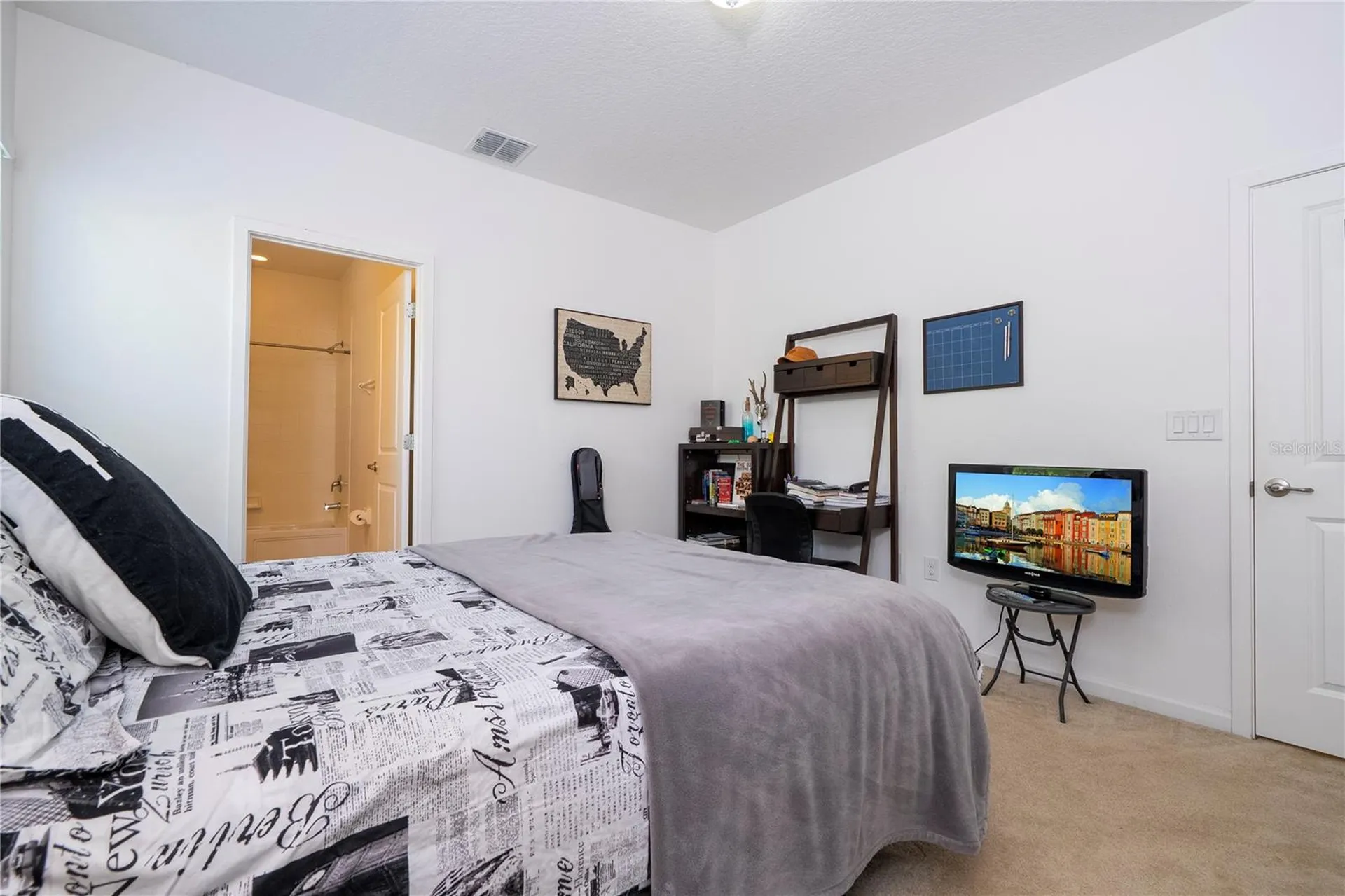 4561 Cabello Loop Kissimmee FL 34746