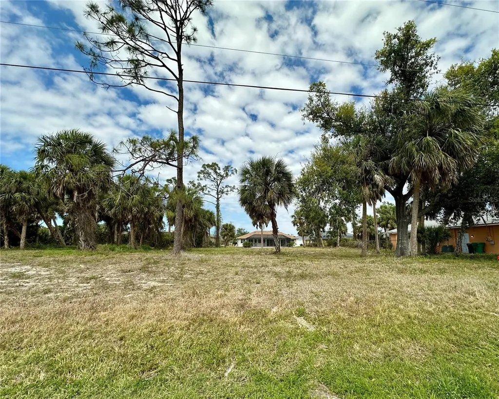 45 Long Meadow Lane Rotonda West FL 33947