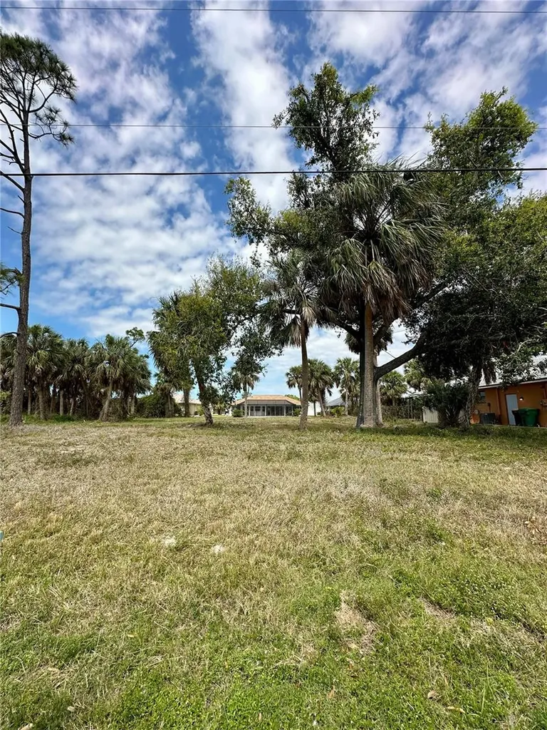 45 Long Meadow Lane Rotonda West FL 33947