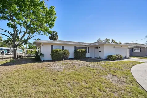 5167 Venetian Boulevard NE St Petersburg FL 33703