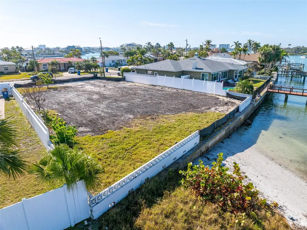 8043 Causeway Boulevard S St Petersburg FL 33707