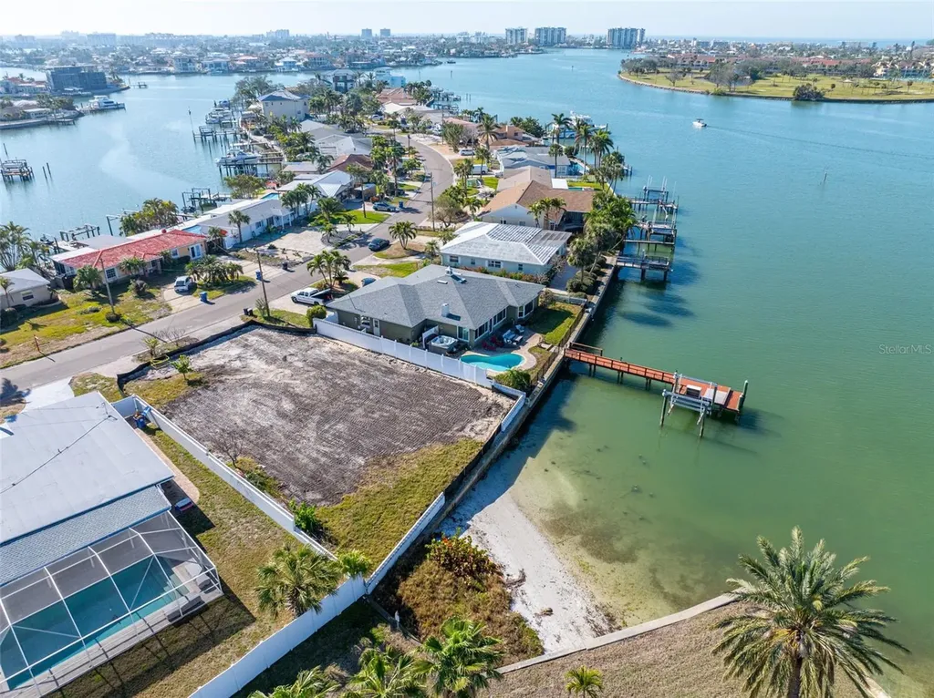 8043 Causeway Boulevard S St Petersburg FL 33707