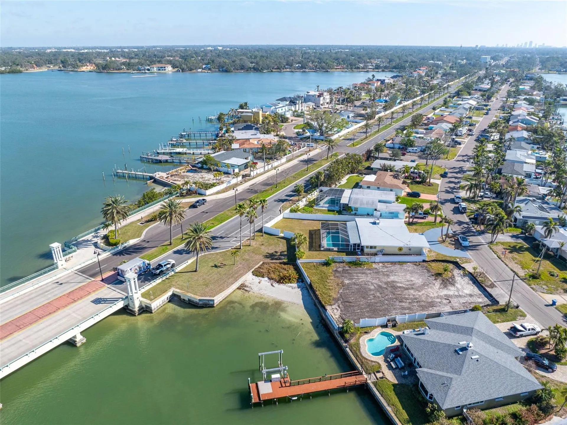 8043 Causeway Boulevard S St Petersburg FL 33707