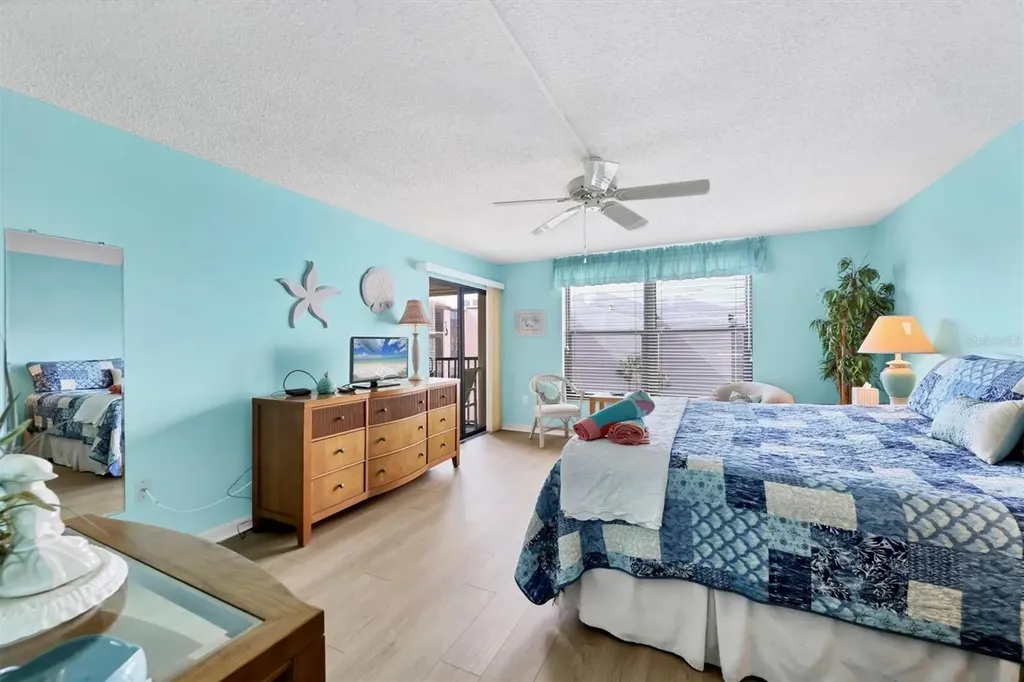 6480 Midnight Pass Road Sarasota FL 34242