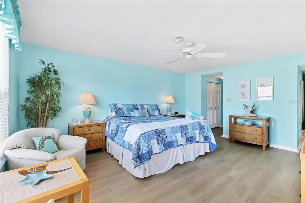 6480 Midnight Pass Road Sarasota FL 34242