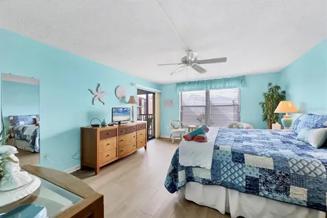 6480 Midnight Pass Road Sarasota FL 34242