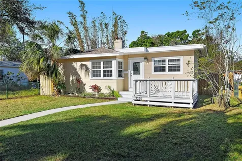 3220 10th Street N St Petersburg FL 33704