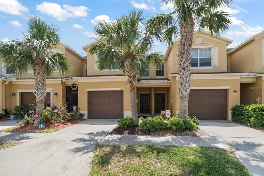 2011 Hawks View Drive Ruskin FL 33570