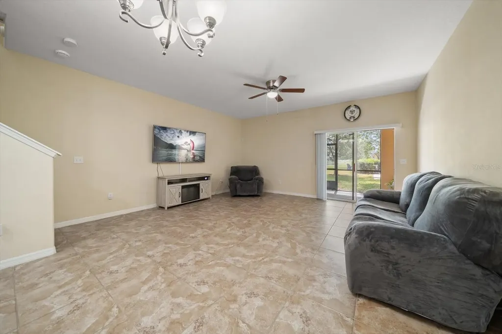 2011 Hawks View Drive Ruskin FL 33570