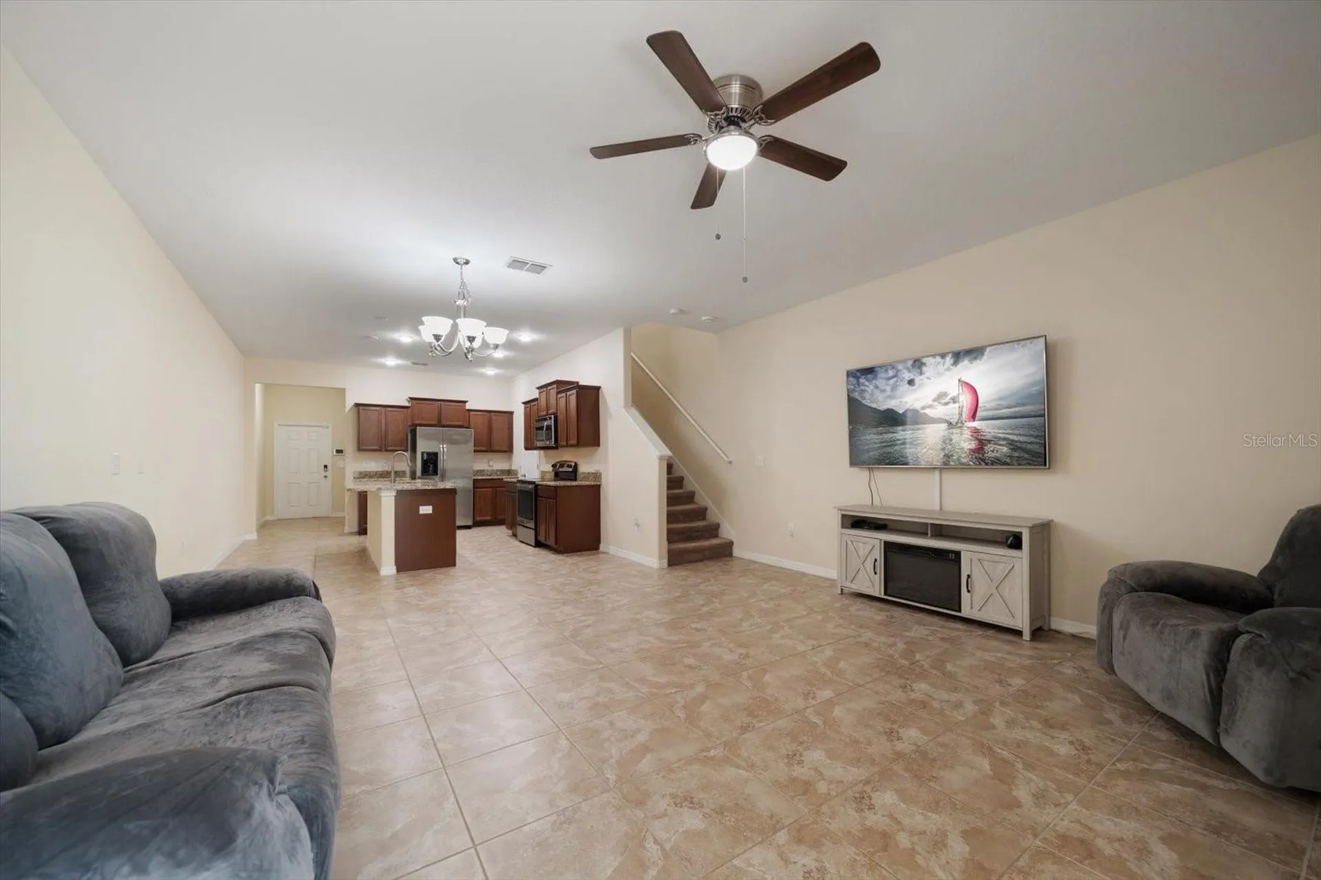 2011 Hawks View Drive Ruskin FL 33570