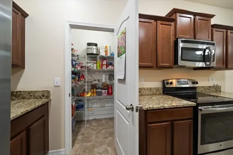 2011 Hawks View Drive Ruskin FL 33570