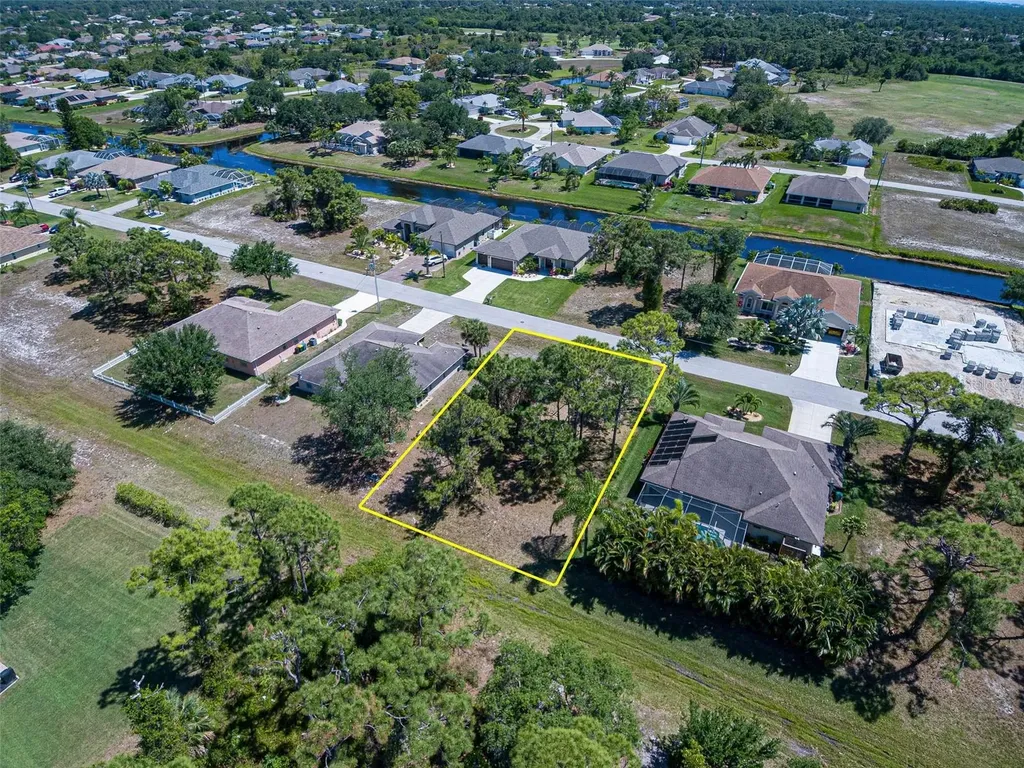 69 White Marsh Lane Rotonda West FL 33947