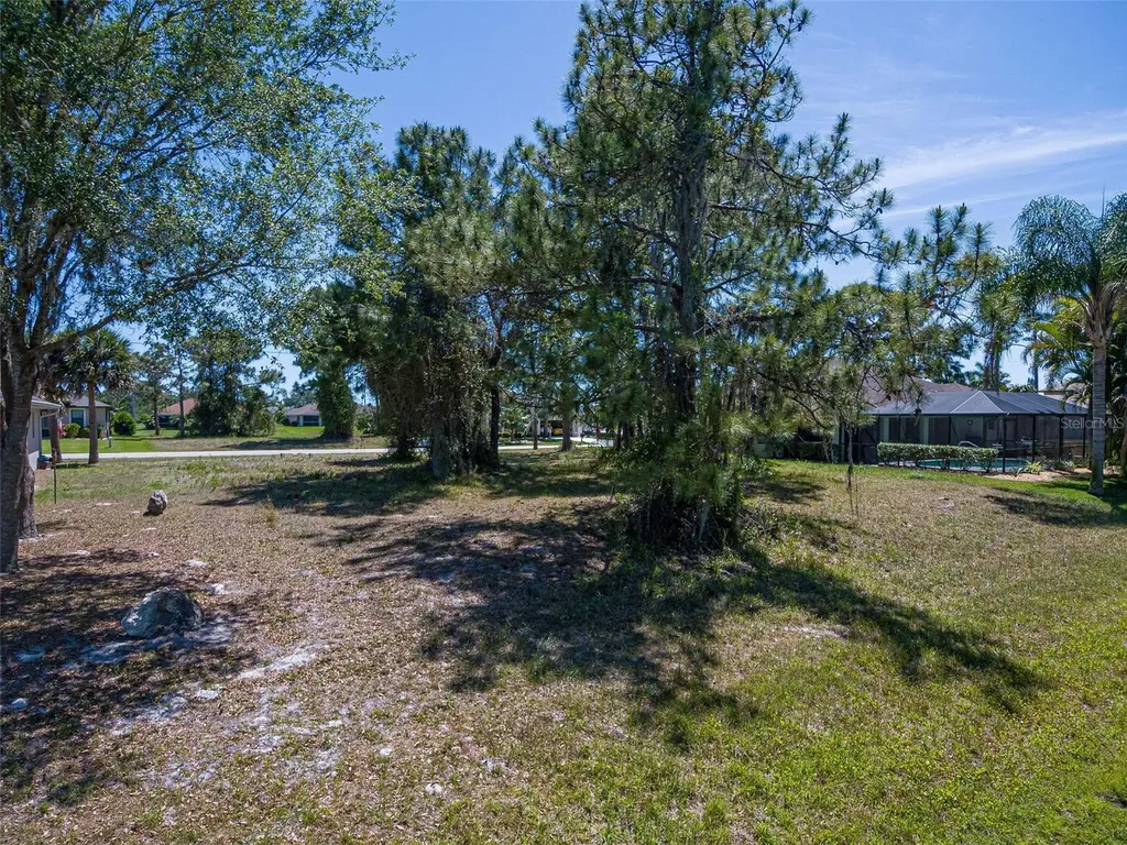 69 White Marsh Lane Rotonda West FL 33947