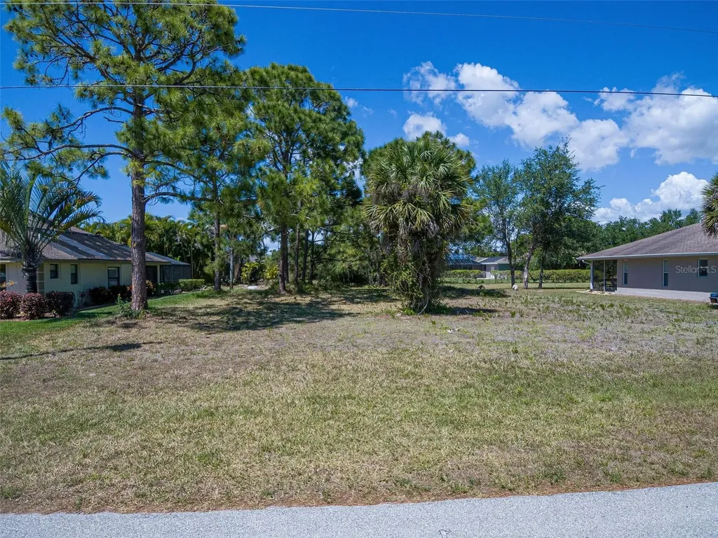 69 White Marsh Lane Rotonda West FL 33947