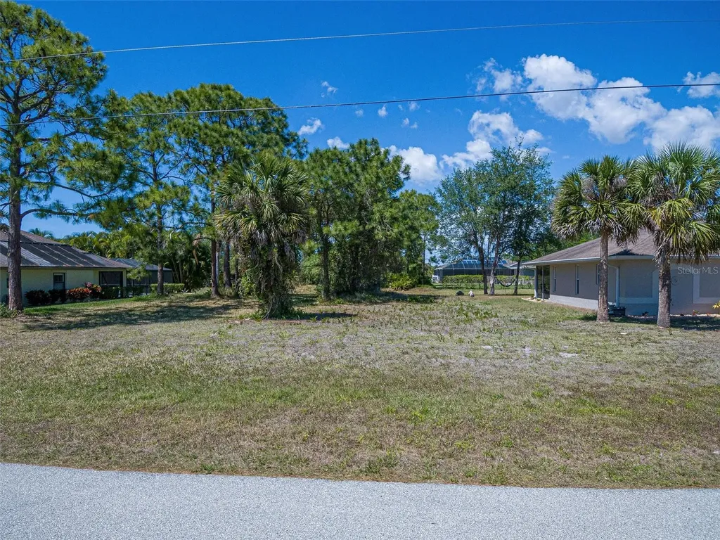 69 White Marsh Lane Rotonda West FL 33947