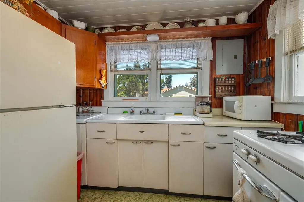 555 Morrel Avenue Lake Wales FL 33859