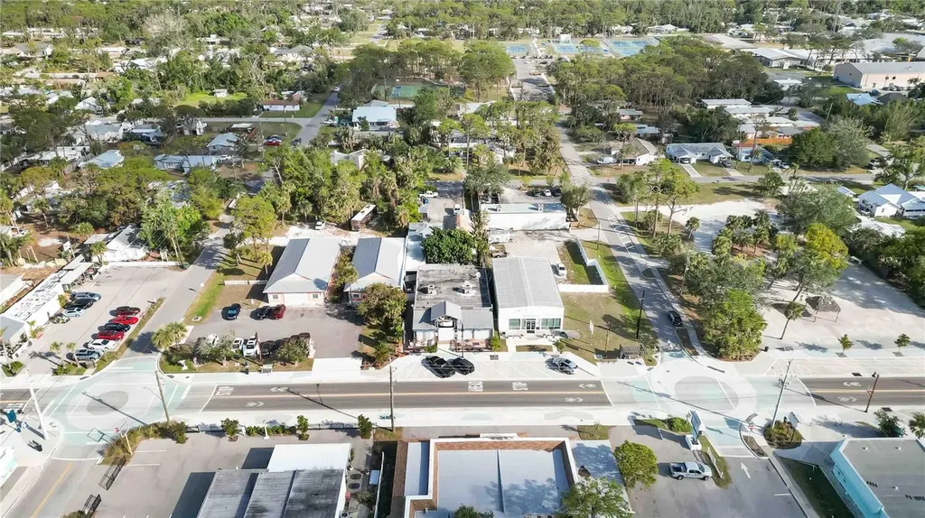 362 W Dearborn Street Englewood FL 34223