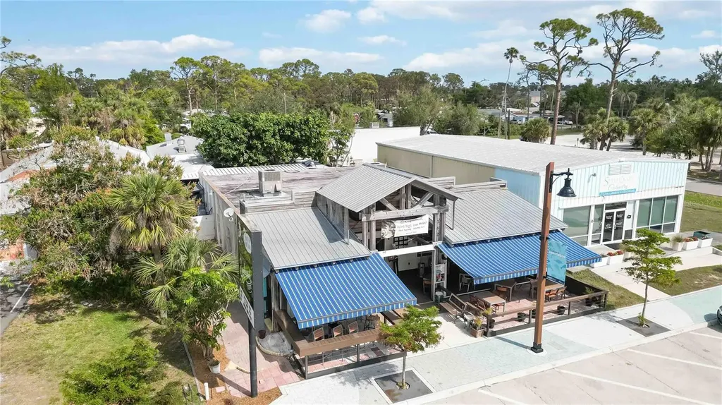 362 W Dearborn Street Englewood FL 34223