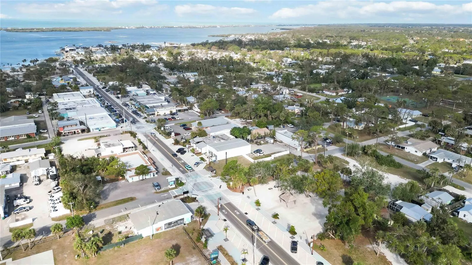 362 W Dearborn Street Englewood FL 34223