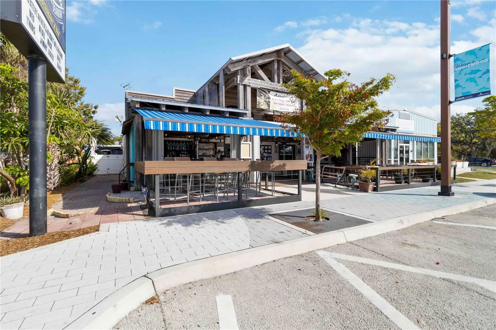 362 W Dearborn Street Englewood FL 34223