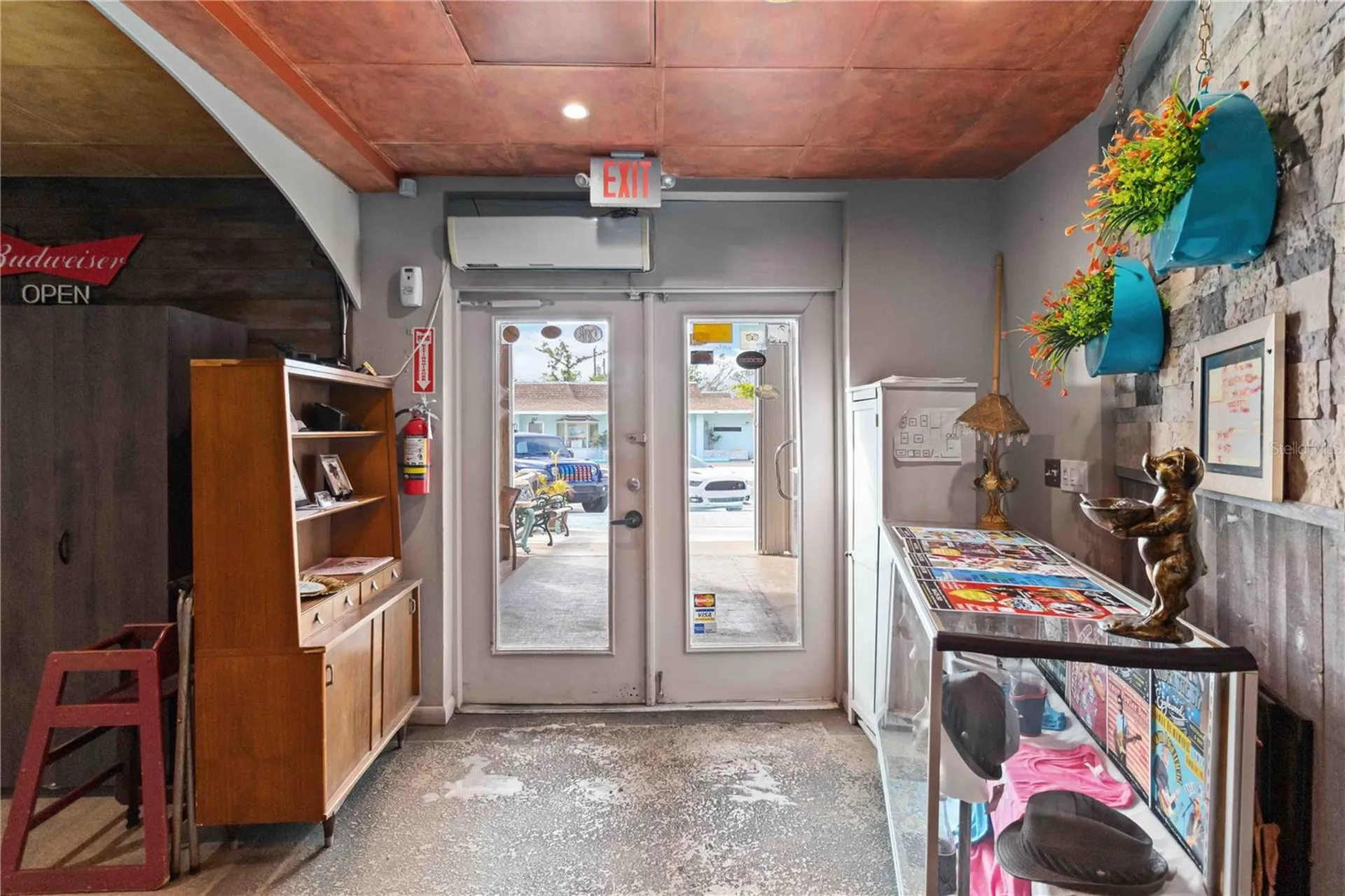 362 W Dearborn Street Englewood FL 34223