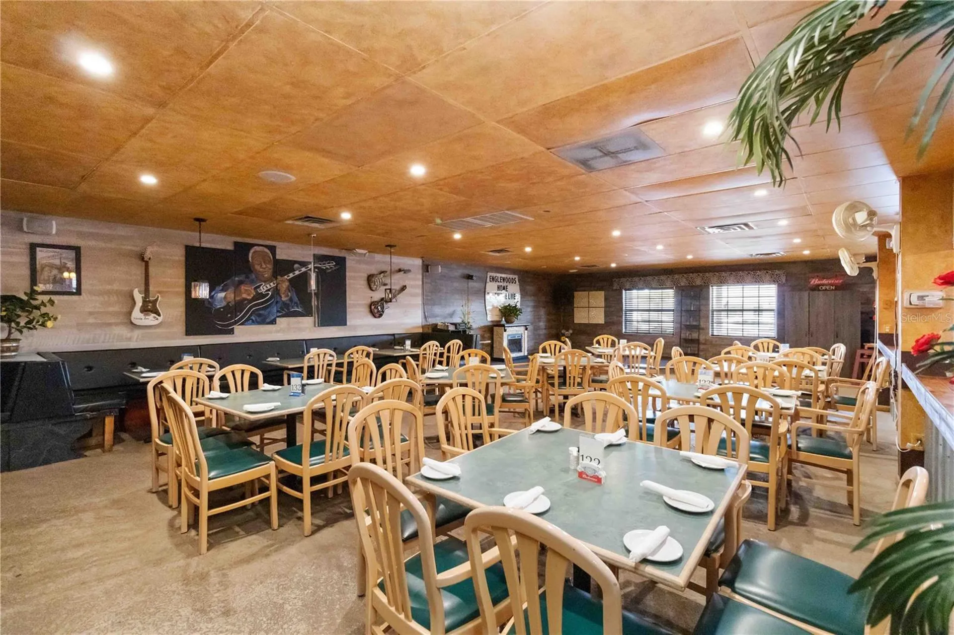 362 W Dearborn Street Englewood FL 34223