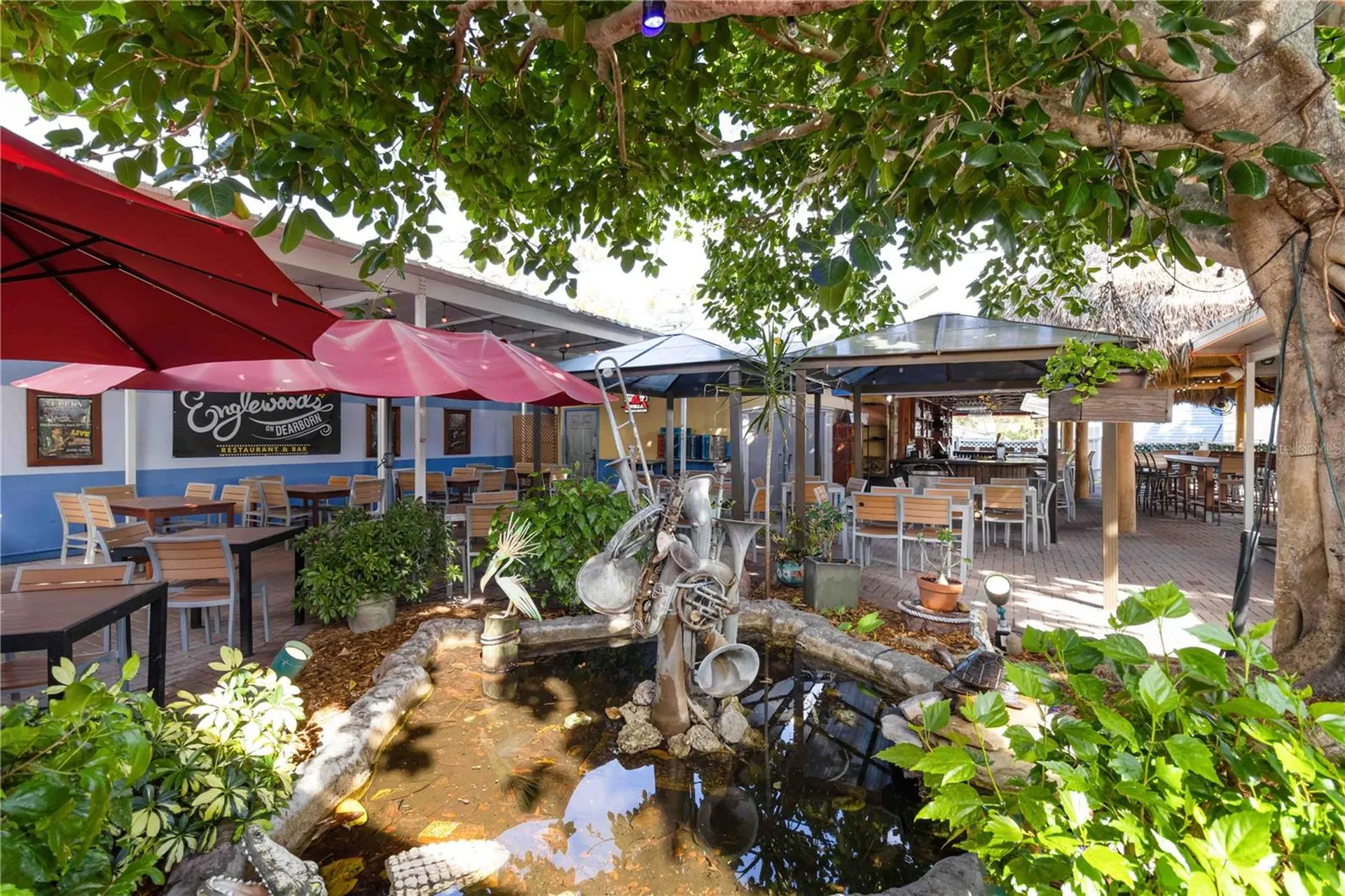 362 W Dearborn Street Englewood FL 34223