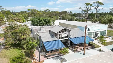 362 W Dearborn Street Englewood FL 34223