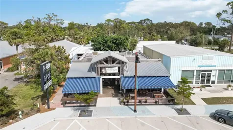 362 W Dearborn Street Englewood FL 34223