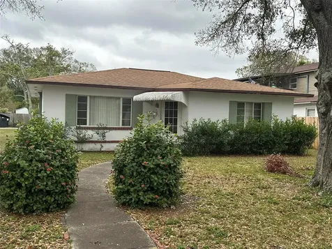 4427 20th Street N St Petersburg FL 33714