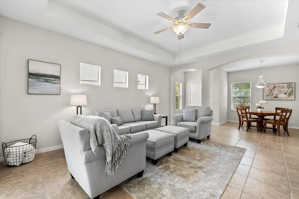 4954 Newport News Circle Lakewood Ranch FL 34211
