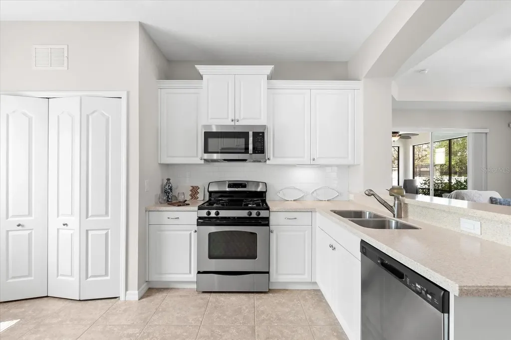 4954 Newport News Circle Lakewood Ranch FL 34211