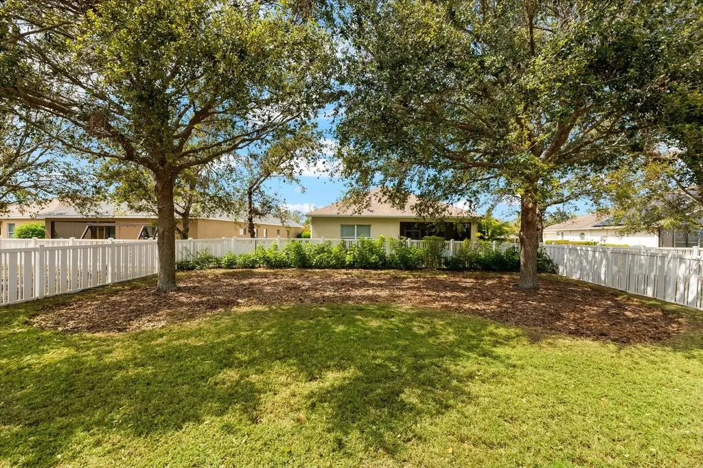 4954 Newport News Circle Lakewood Ranch FL 34211