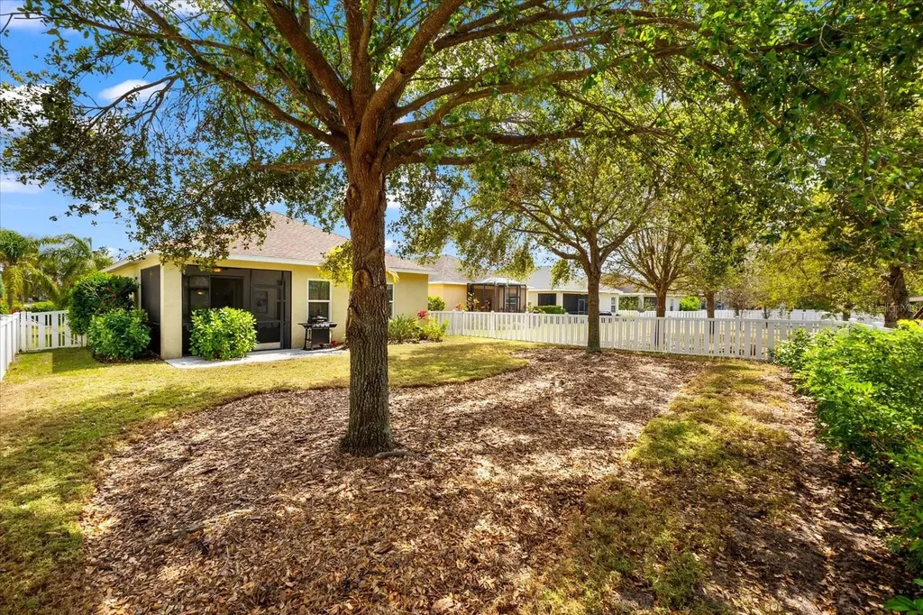 4954 Newport News Circle Lakewood Ranch FL 34211