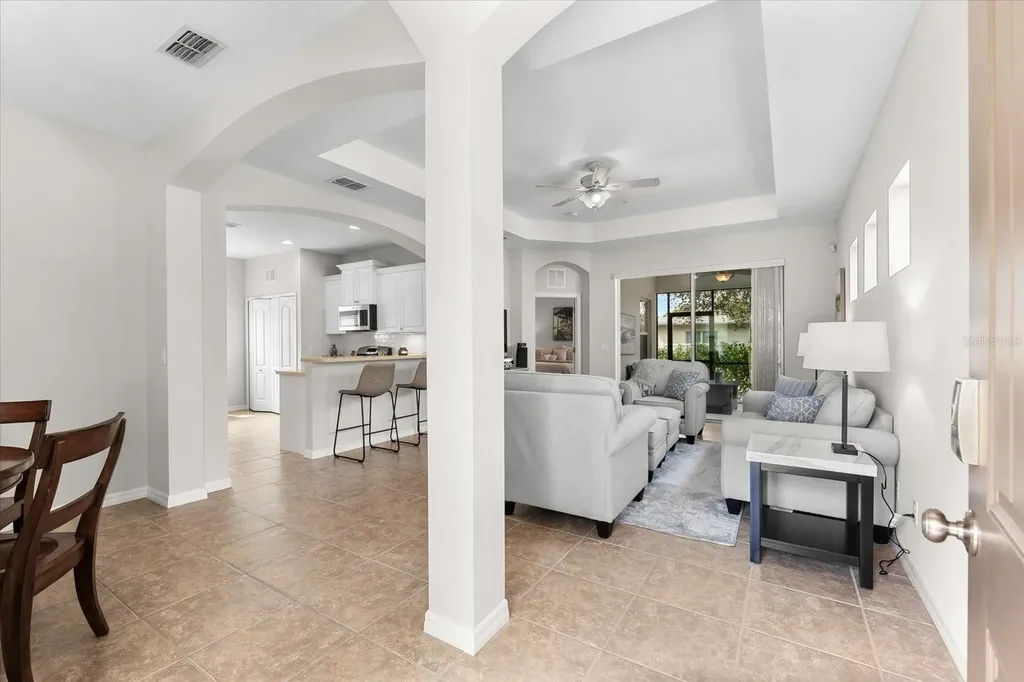 4954 Newport News Circle Lakewood Ranch FL 34211