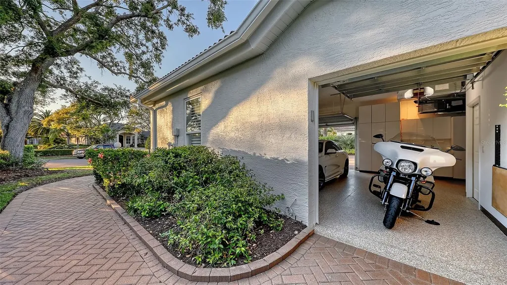 7340 Barclay Court University Park FL 34201