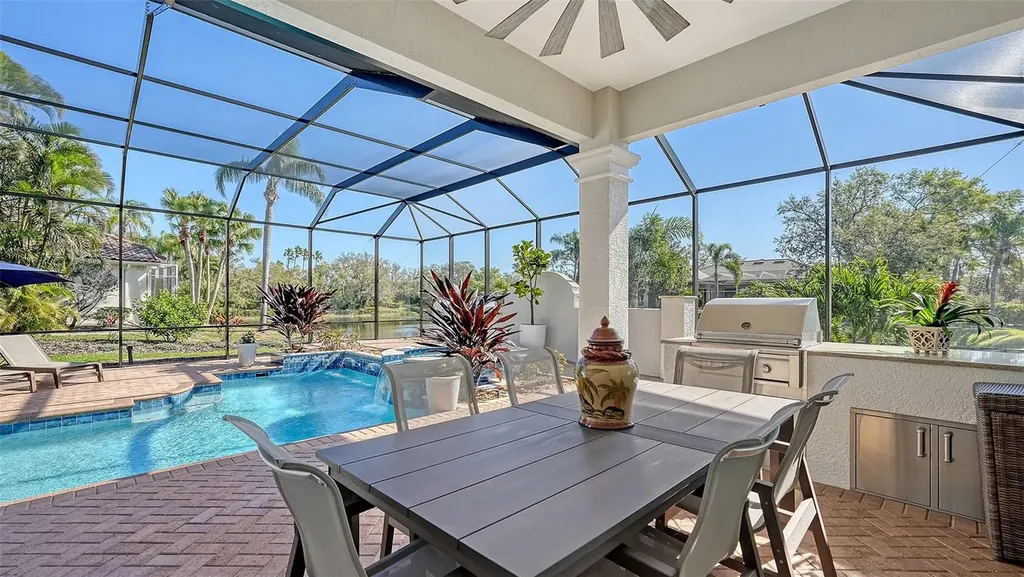 7340 Barclay Court University Park FL 34201