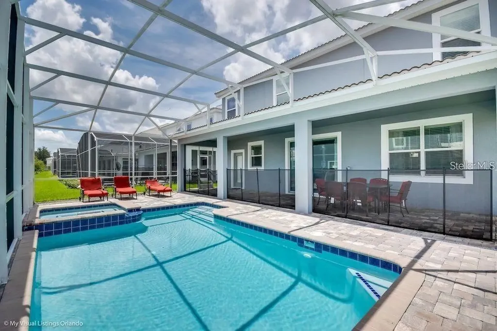 1551 Observer Lane Davenport FL 33896