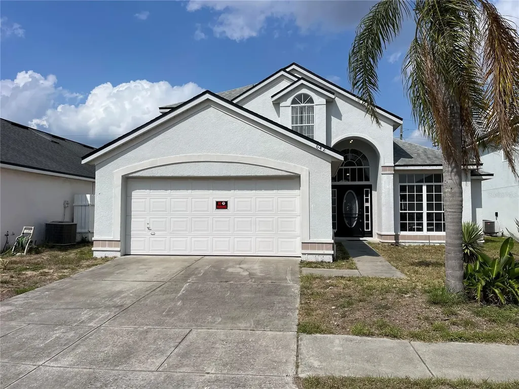 642 Riggs Circle Davenport FL 33897