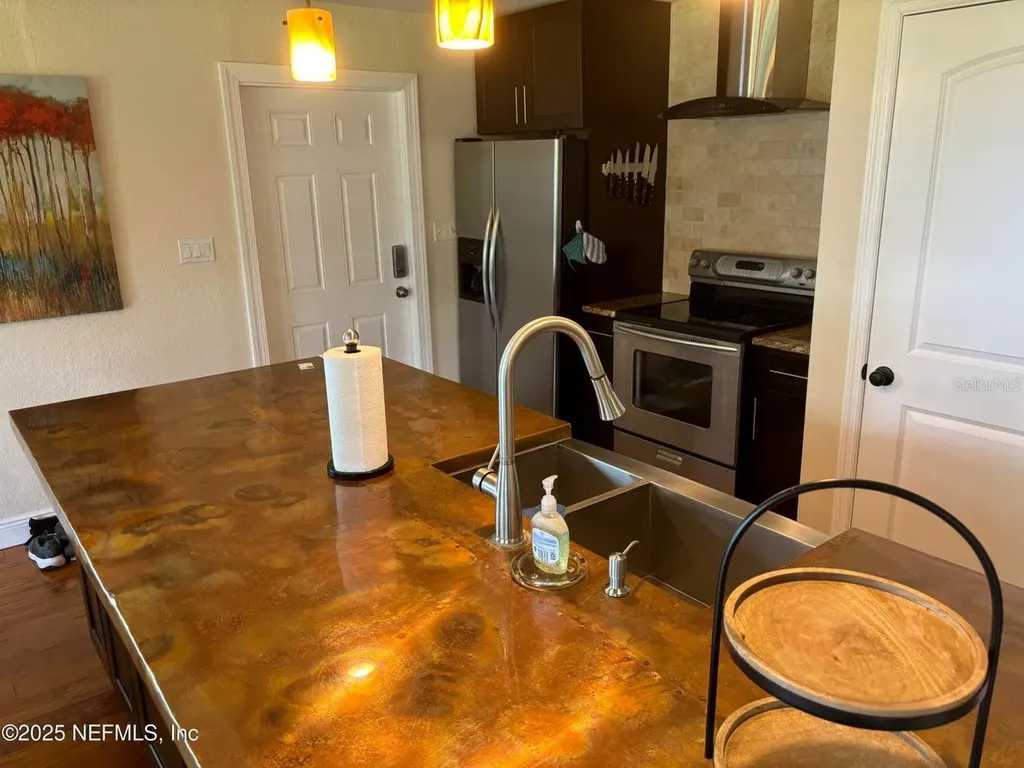 6001 Bird Island Drive Lady Lake FL 32159