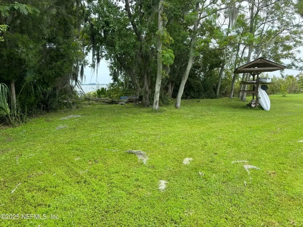6001 Bird Island Drive Lady Lake FL 32159
