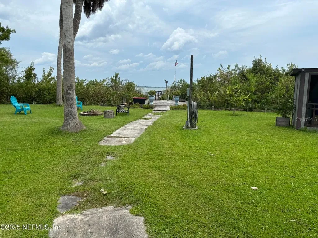 6001 Bird Island Drive Lady Lake FL 32159
