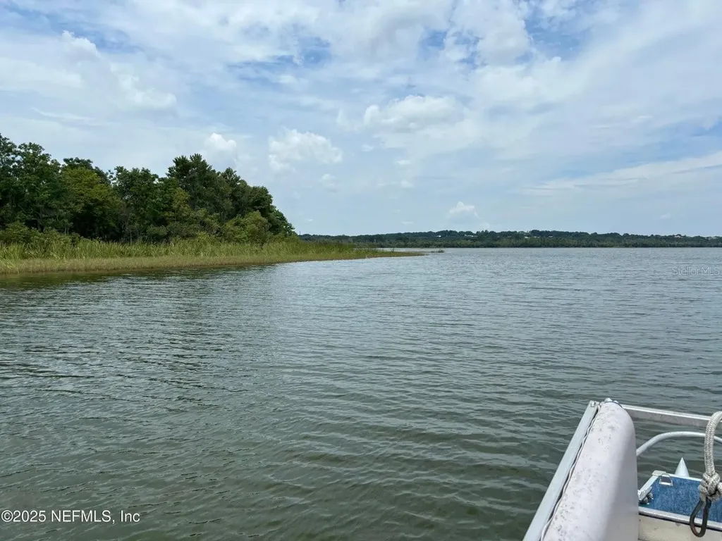 6001 Bird Island Drive Lady Lake FL 32159