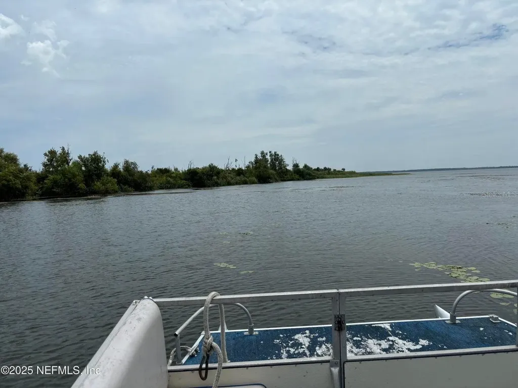 6001 Bird Island Drive Lady Lake FL 32159