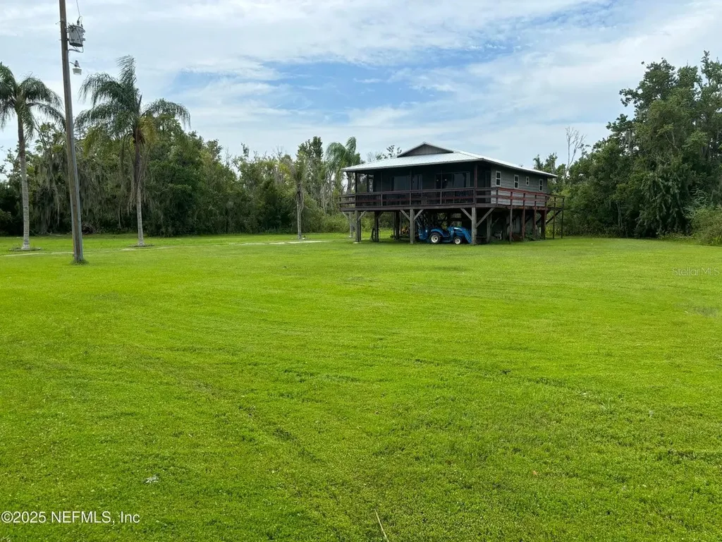 6001 Bird Island Drive Lady Lake FL 32159