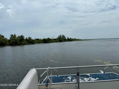 6001 Bird Island Drive Lady Lake FL 32159