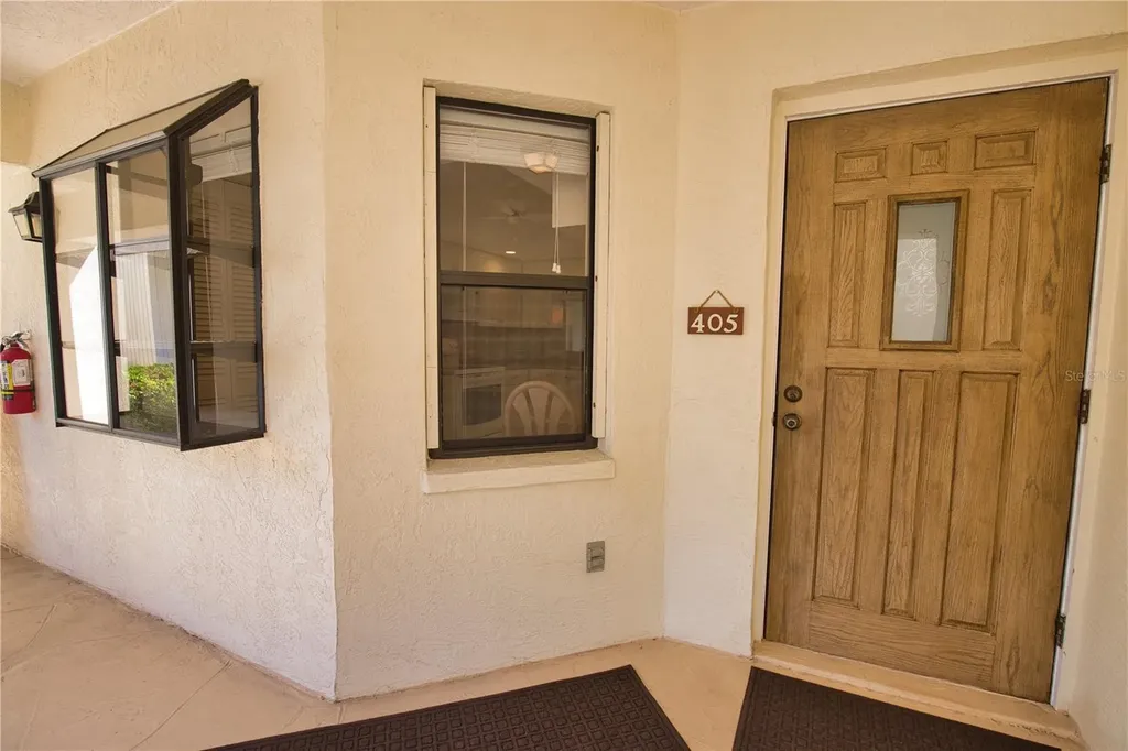 405 Pine Hollow Circle Englewood FL 34223