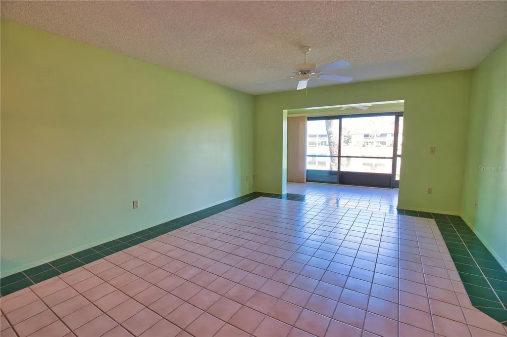 405 Pine Hollow Circle Englewood FL 34223