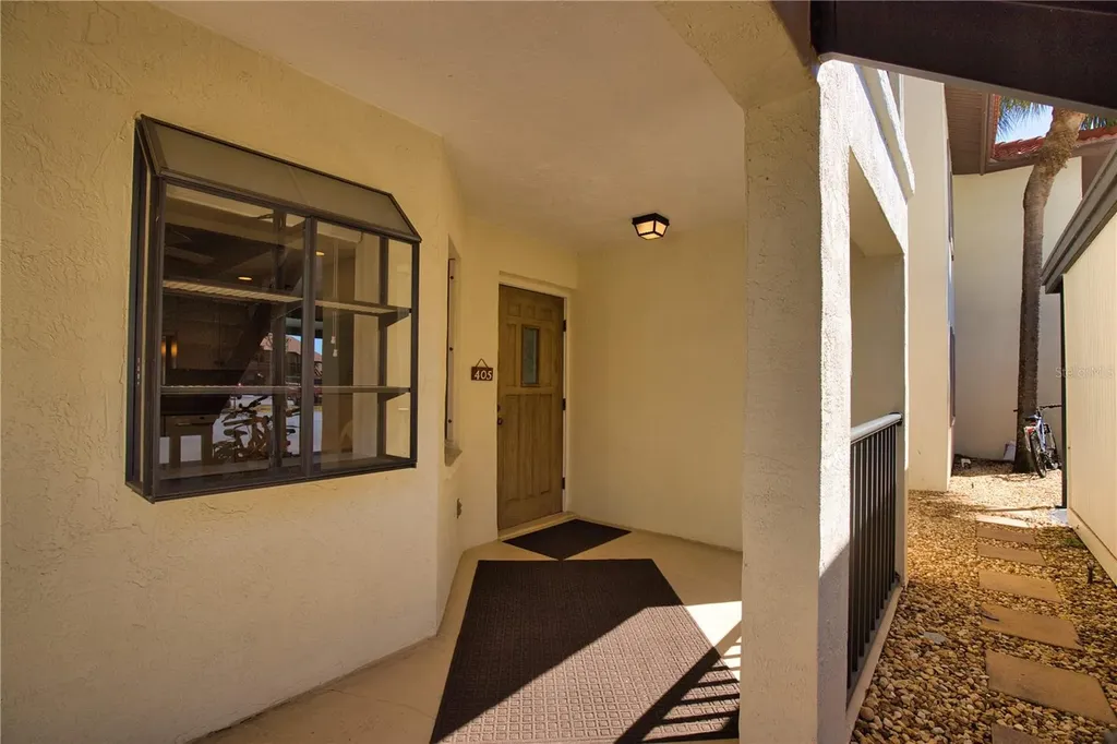 405 Pine Hollow Circle Englewood FL 34223