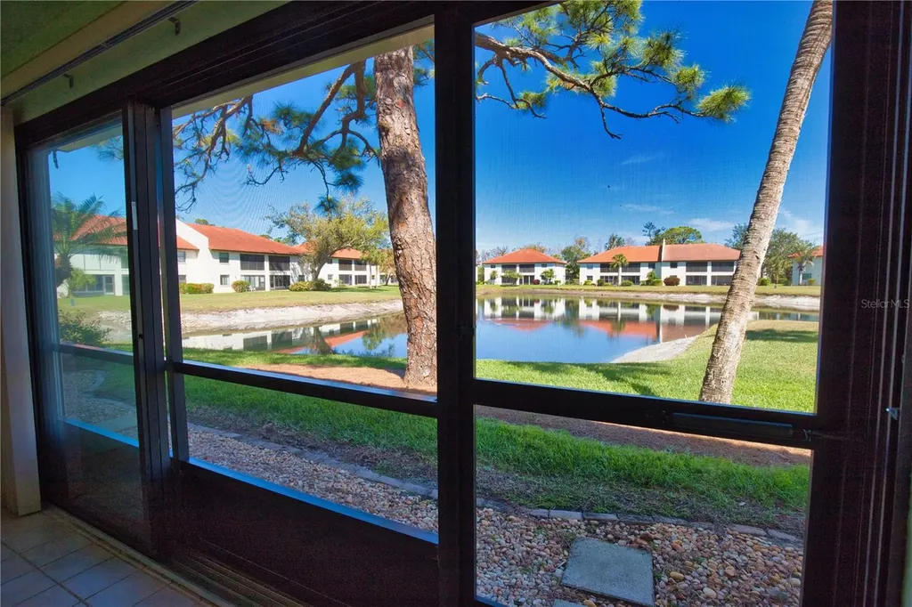 405 Pine Hollow Circle Englewood FL 34223